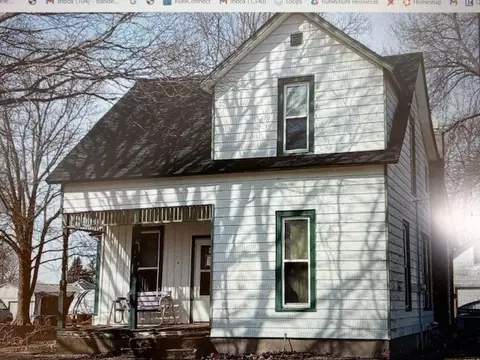 409 Maple St, Seaton, IL 61476