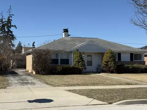 982 W Villa Dr, Des Plaines, IL 60016