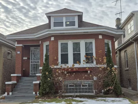 4855 W Argyle St, Chicago, IL 60630