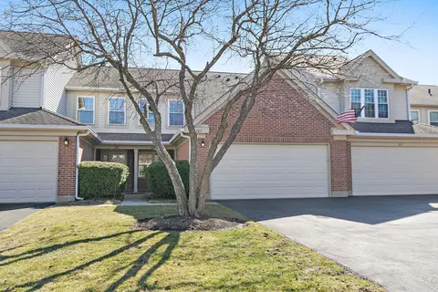 147 Stirling Ln, Schaumburg, IL 60194