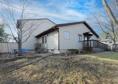3590 Devils Glen Rd #0, Bettendorf, IA 52722