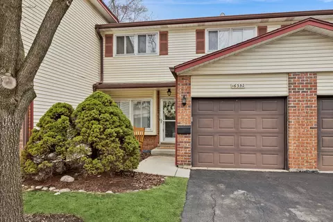 16352 Oxford Dr, Tinley Park, IL 60477