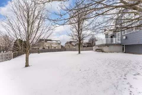 Exterior - 9 Greyshire Ct, Algonquin, IL 60102 photo 3 of 3