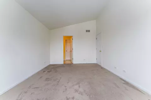 Bedroom - 9 Greyshire Ct, Algonquin, IL 60102 photo 1 of 3