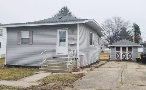 305 N Seminary Ave, Mount Morris, IL 61054