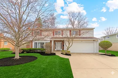 31 Mulberry East Rd, Deerfield, IL 60015