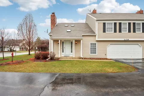 2 S739 Grove Ln, Warrenville, IL 60555