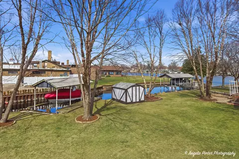 Exterior - 3114 Riverstream Dr, Mchenry, IL 60050 photo 2 of 10