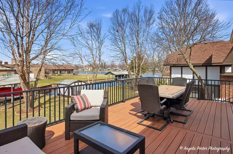 Exterior - 3114 Riverstream Dr, Mchenry, IL 60050 photo 8 of 10