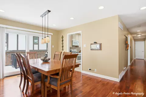 Dining - 3114 Riverstream Dr, Mchenry, IL 60050 photo 1 of 5