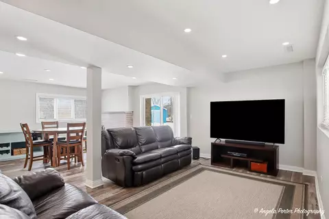 Living - 3114 Riverstream Dr, Mchenry, IL 60050 photo 3 of 3