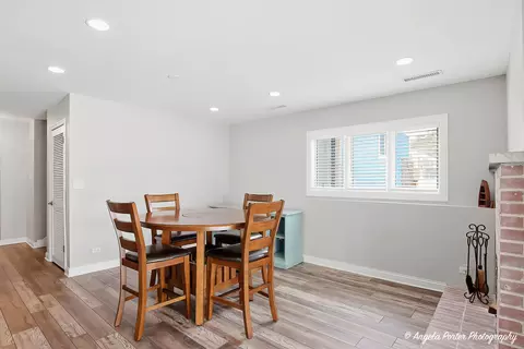 Dining - 3114 Riverstream Dr, Mchenry, IL 60050 photo 4 of 5
