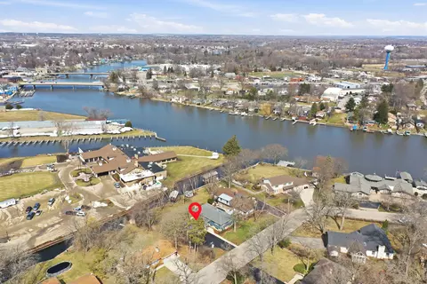 View/Area - 3114 Riverstream Dr, Mchenry, IL 60050 photo 2 of 9