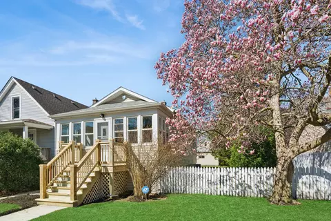 1580 Florence Ave, Evanston, IL 60201