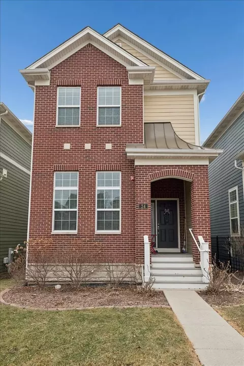 24 N Lincoln Ln, Arlington Heights, IL 60004