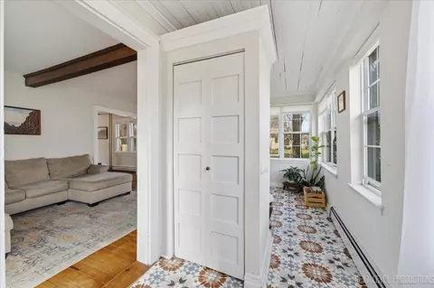 Entry Way - 622 Spring St, Batavia, IL 60510 photo 1 of 1