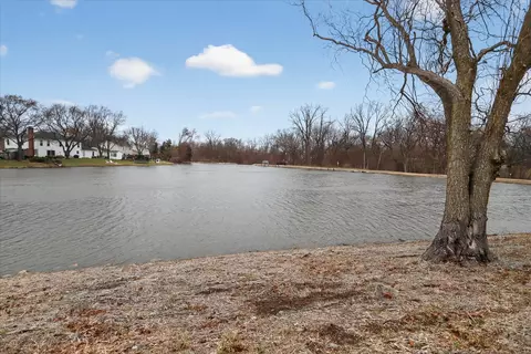 View/Area - 217 New Bridge Ct, Palatine, IL 60067 photo 1 of 2