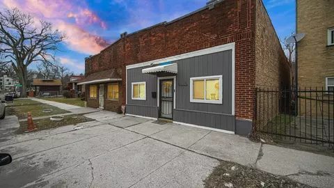 2010 W 115th St, Chicago, IL 60643