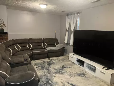 Living - 109 Suelynn Dr, Normal, IL 61761 photo 5 of 6