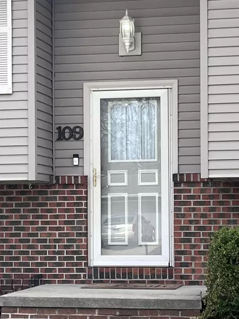 Entry Way - 109 Suelynn Dr, Normal, IL 61761 photo 1 of 4