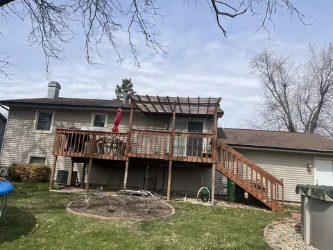 Exterior - 109 Suelynn Dr, Normal, IL 61761 photo 10 of 10
