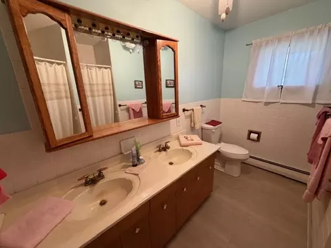 Bath - 5563 Stone Rd, Clinton, IL 61727 photo 1 of 2