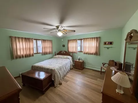 Bedroom - 5563 Stone Rd, Clinton, IL 61727 photo 1 of 4