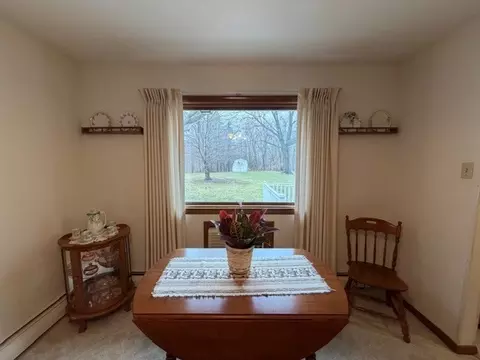 Dining - 5563 Stone Rd, Clinton, IL 61727 photo 4 of 4
