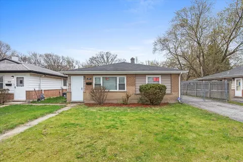 877 163rd St, Calumet City, IL 60409