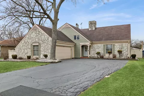 18024 Marlin Ln, Homewood, IL 60430