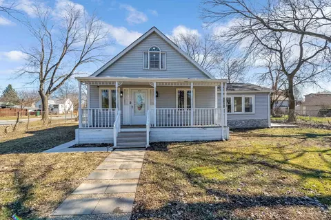 8103 Long Ave, Burbank, IL 60459