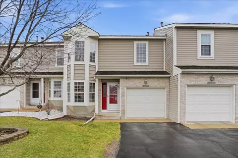 34305 N Homestead Rd, Gurnee, IL 60031
