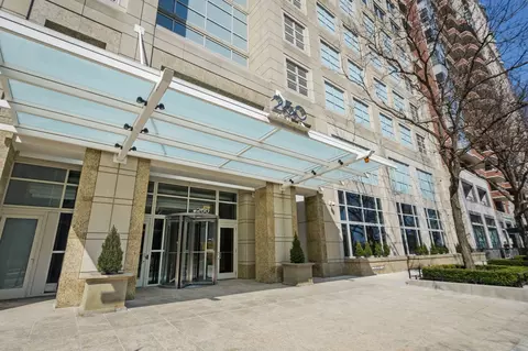 250 E Pearson St #2606, Chicago, IL 60611