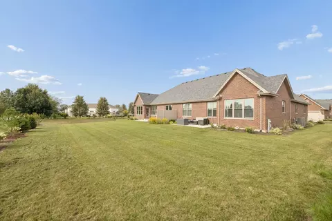 Exterior - 8801 Willow Ln, Mokena, IL 60448 photo 4 of 4