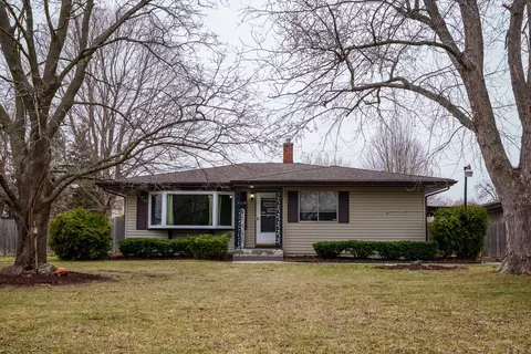 38410 N Tewes Ct, Beach Park, IL 60087