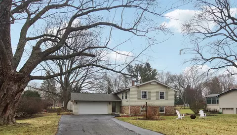 4908 Tile Line Rd, Crystal Lake, IL 60012