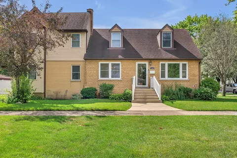 17803 Escanaba Ave, Lansing, IL 60438