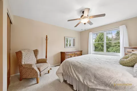 Bedroom - 1013 Hampton Ct, Mchenry, IL 60050 photo 1 of 2