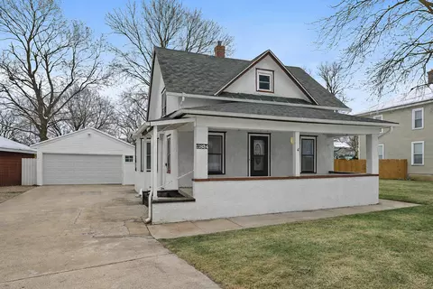 11824 Prairie Ave, Hebron, IL 60034