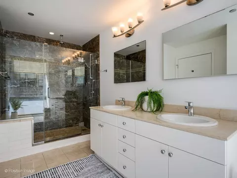 Bath - 8 E Randolph St #1208, Chicago, IL 60601 photo 1 of 2