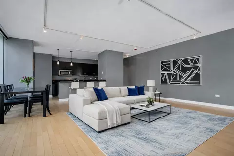Living - 8 E Randolph St #1208, Chicago, IL 60601 photo 2 of 4