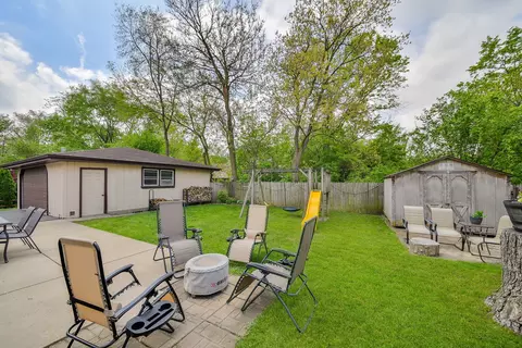 Exterior - 7604 Eleanor Pl, Willowbrook, IL 60527 photo 3 of 4