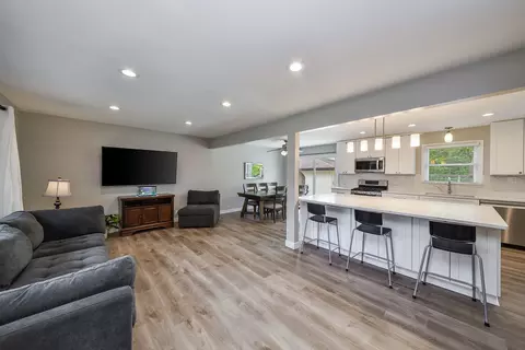 Other - 7604 Eleanor Pl, Willowbrook, IL 60527 photo 2 of 7