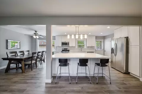 Kitchen - 7604 Eleanor Pl, Willowbrook, IL 60527 photo 1 of 4