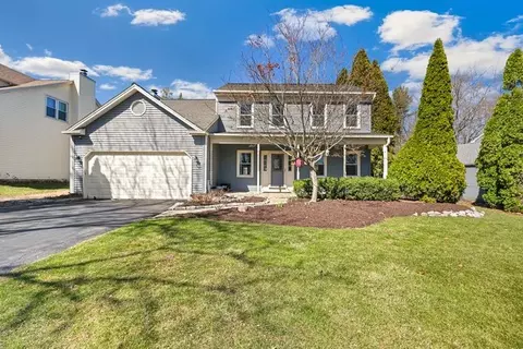 1932 Banks Dr, Elgin, IL 60123