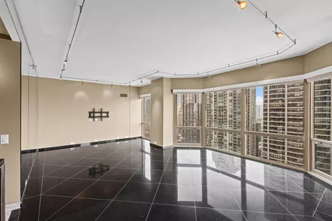 Living - 100 E Huron St #2301, Chicago, IL 60611 photo 2 of 5