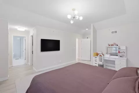 Other - 829 Linden Cir, Hoffman Estates, IL 60169 photo 4 of 9