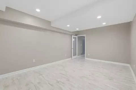 Other - 829 Linden Cir, Hoffman Estates, IL 60169 photo 8 of 9