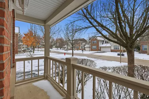 Exterior - 829 Linden Cir, Hoffman Estates, IL 60169 photo 5 of 5