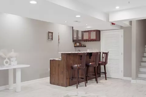 Other - 829 Linden Cir, Hoffman Estates, IL 60169 photo 5 of 9